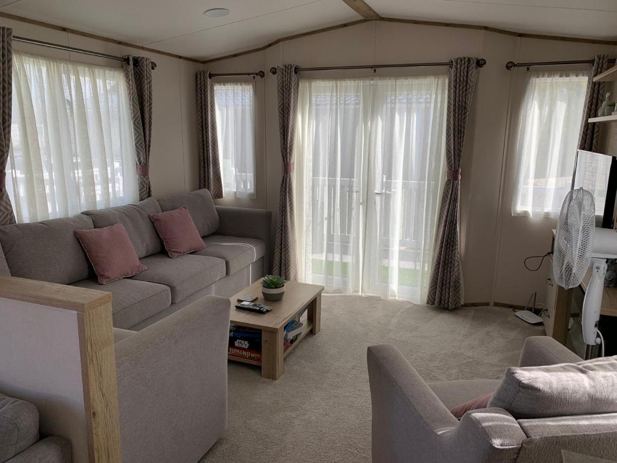 Апартаменты Meadows 3 New Beach Holiday Park Димчерч Экстерьер фото